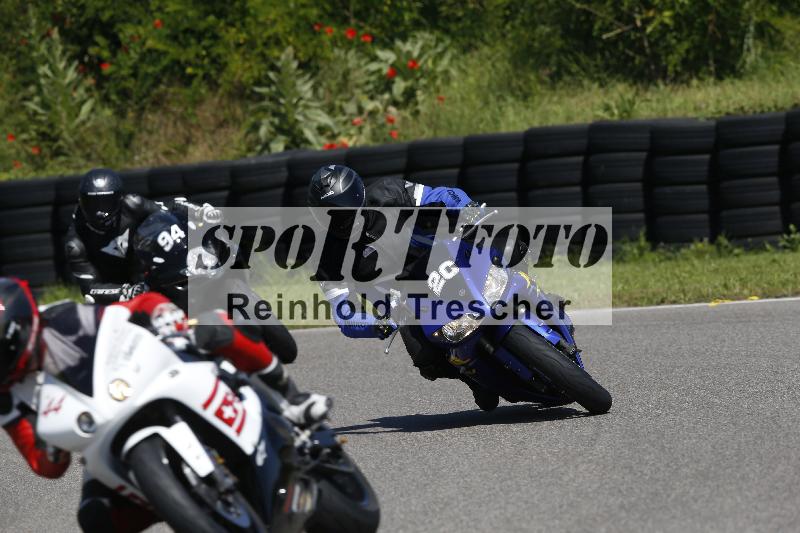 /Archiv-2024/29 12.06.2024 MOTO.CH Track Day ADR/Gruppe blau/20